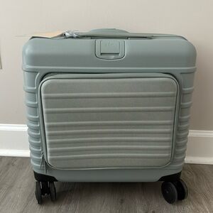 BEIS Slate mini Roller NWT